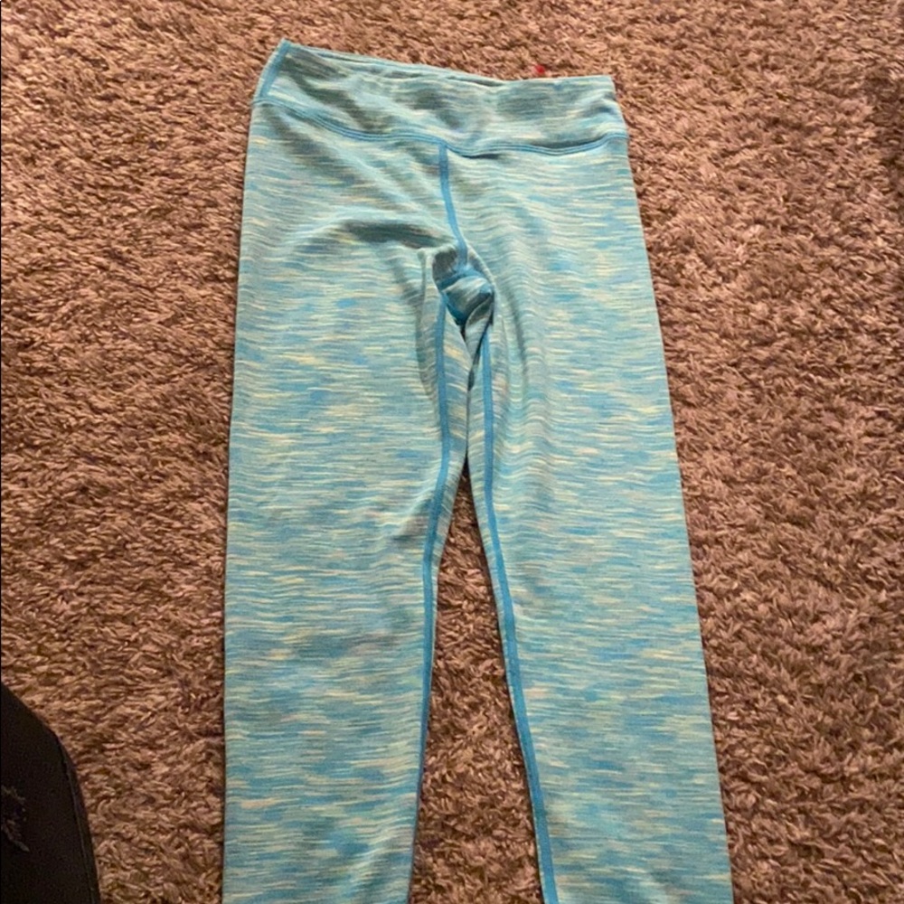 2 pairs of leggings 👍🏼